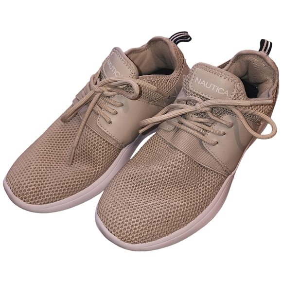 Nautica Shoes - ❤️Beige Nautica Sneakers☆